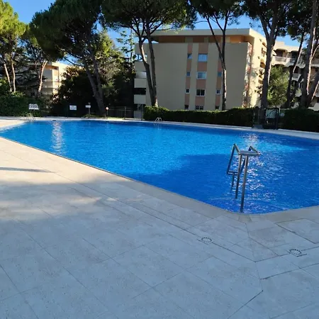 Dans Avec Piscine *
